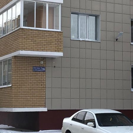 Apartamenty Na Sibgata Hakima U Riviery Kazań Zewnętrze zdjęcie